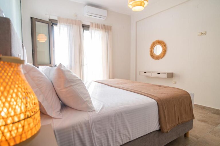 costamarelygia/lygia/room