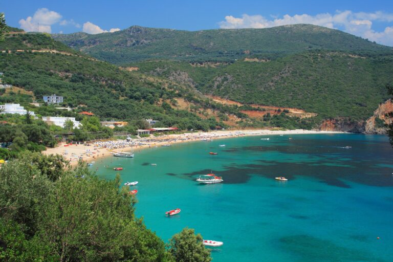Lichnos beach
